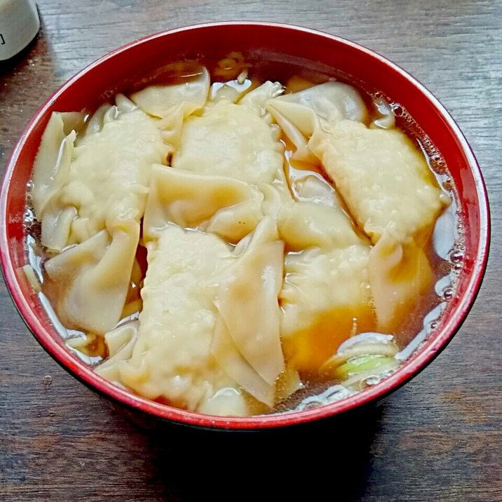 ワンタンたっぷり エビだしエビワンタン麺 レシピ 作り方 By にんにくと唐辛子が特に好き 楽天レシピ ワンタンたっぷり エビだしエビワンタン麺 レシピ 作り方 By にんにくと唐辛子が特に好き 楽天レシピ